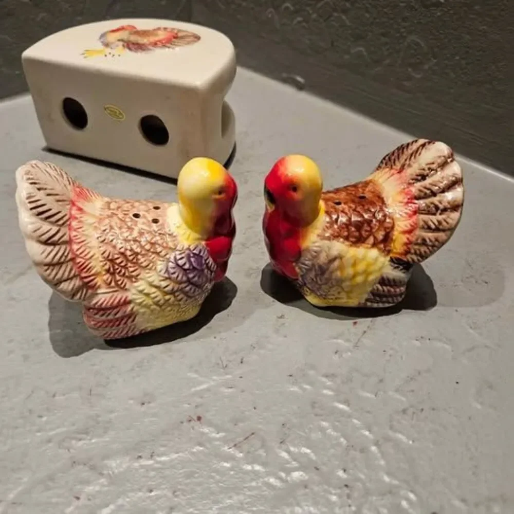 Unbranded festive ceramic